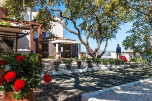 a picture of the entrance to Hotel Il Querceto in Dorgali east Sardinia