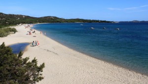 a picture of barca bruciata beach in sardinia