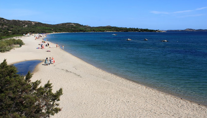 a picture of barca bruciata beach in sardinia