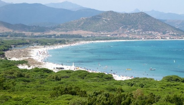 a picture of la caletta beach