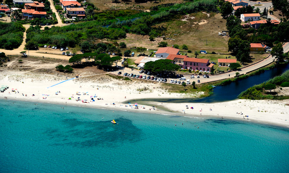 a picture of spiaggia di budoni in north east sardinia