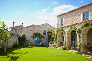 a picture of a garden at Boutique hotel Domu Antiga, in Gergei, central Sardinia, Italy.