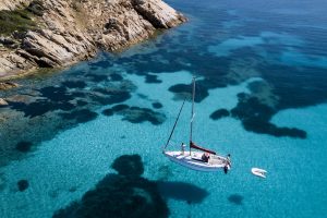 Thanks to the Mistral wind, a cruise along La Maddalena archipelago and the south of Corsica is a dream for sailing enthusiasts.