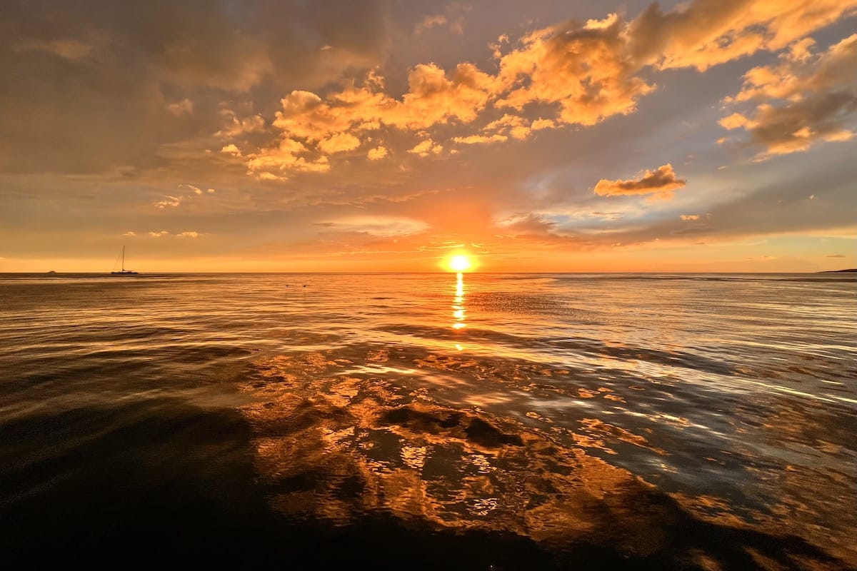 sunrise at spiaggia la cinta